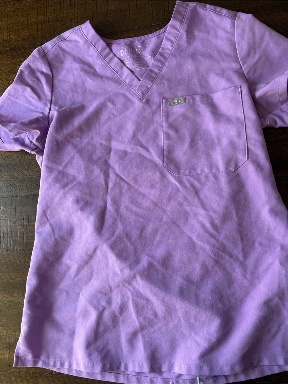 Figs Lavender Dew Catarina V-Neck Scrub Top with Chest Pocket Size XS